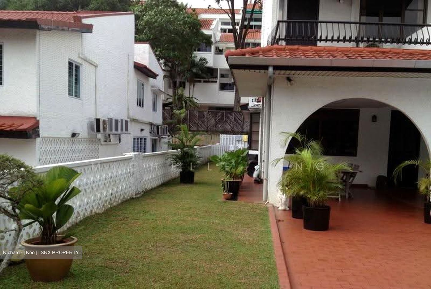 Dyson Road (D11), Terrace #606863551